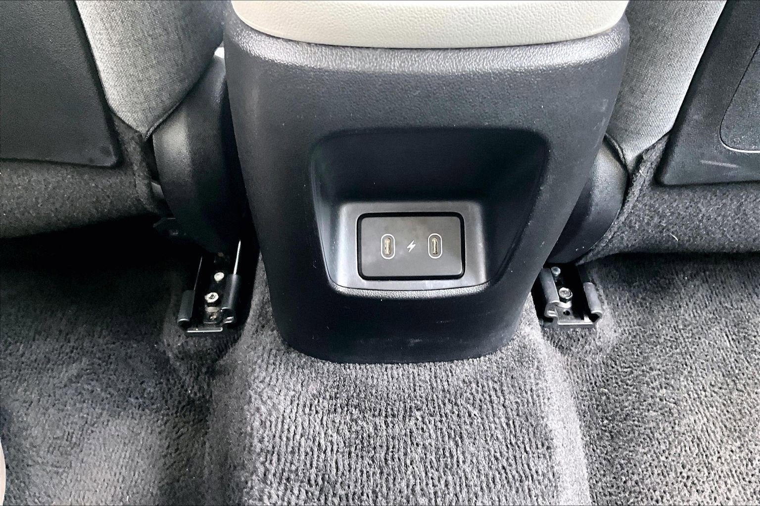 Used 2024 Hyundai Elantra Limited FWD image 32