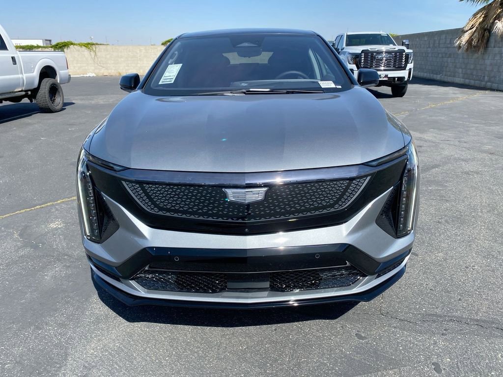 New 2026 Cadillac Optiq V w/ LPO, Floor Liner Package AWD/4WD image 17