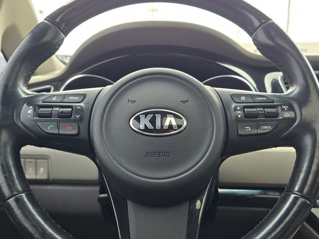 Used 2015 Kia Sedona SX Limited image 26