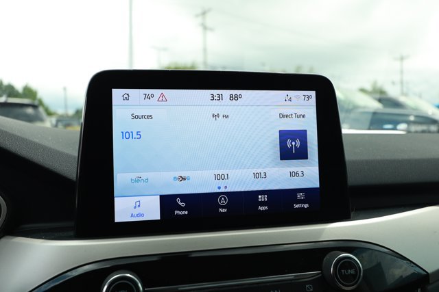 Used 2022 Ford Escape SEL w/ Technology Package FWD image 16