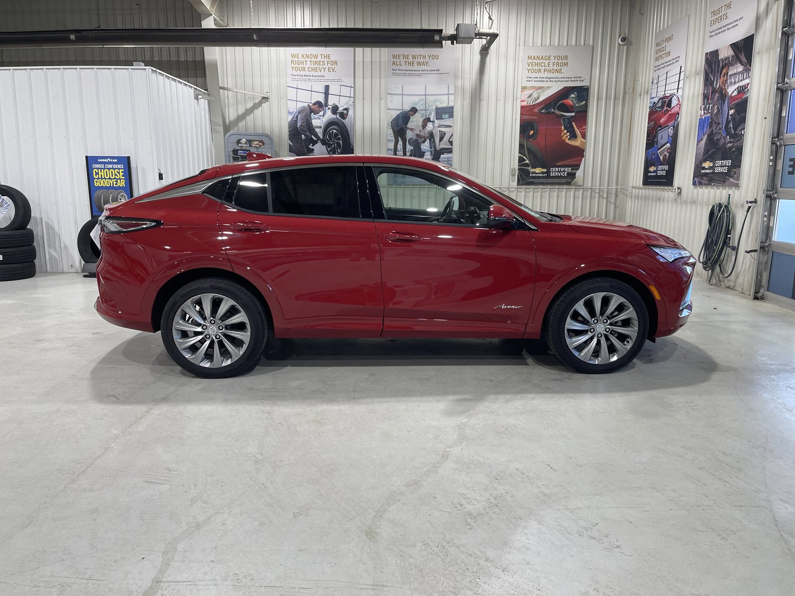 Used 2026 Buick Envista Avenir FWD image 9