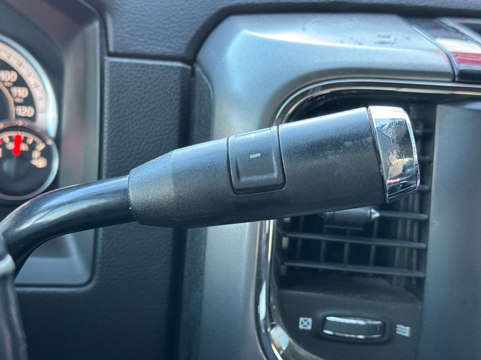 Used 2018 RAM 2500 Laramie w/ Sport Appearance Group image 19