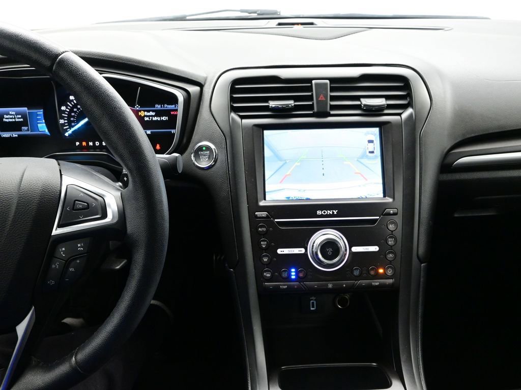 Used 2017 Ford Fusion Titanium image 21