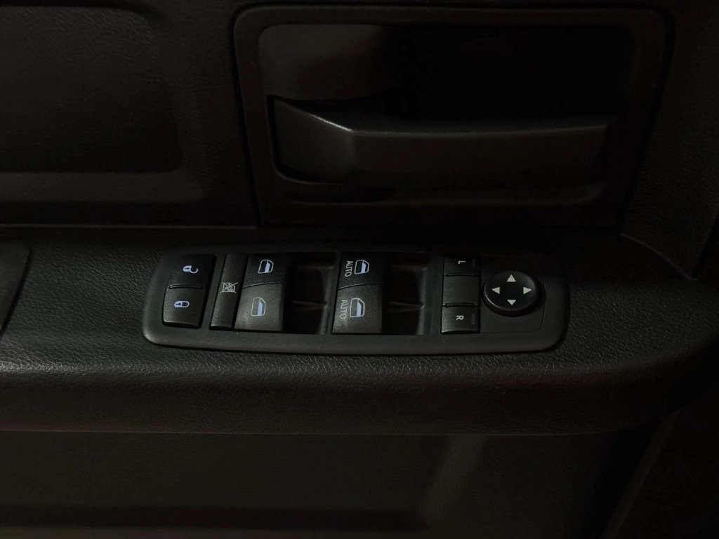 Used 2019 RAM 1500 Tradesman w/ Tradesman SXT Package AWD/4WD image 16