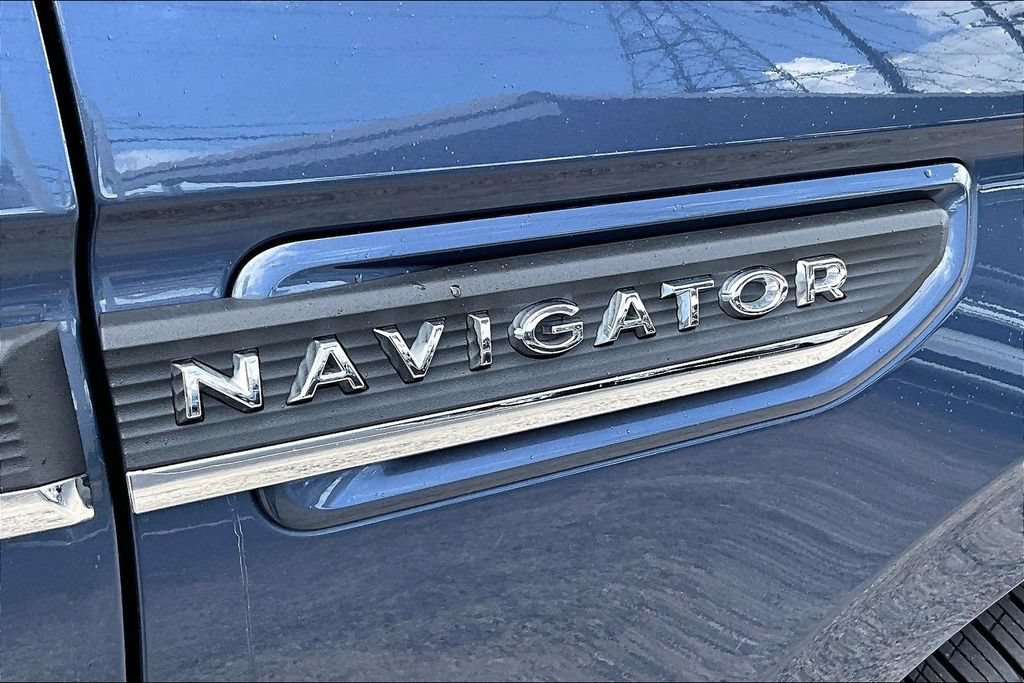 Used 2023 Lincoln Navigator L Reserve AWD/4WD image 43