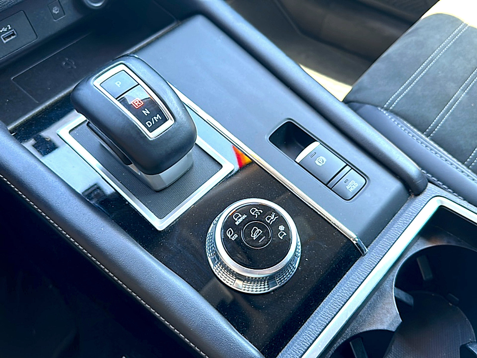 Used 2024 Mitsubishi Outlander SE image 36