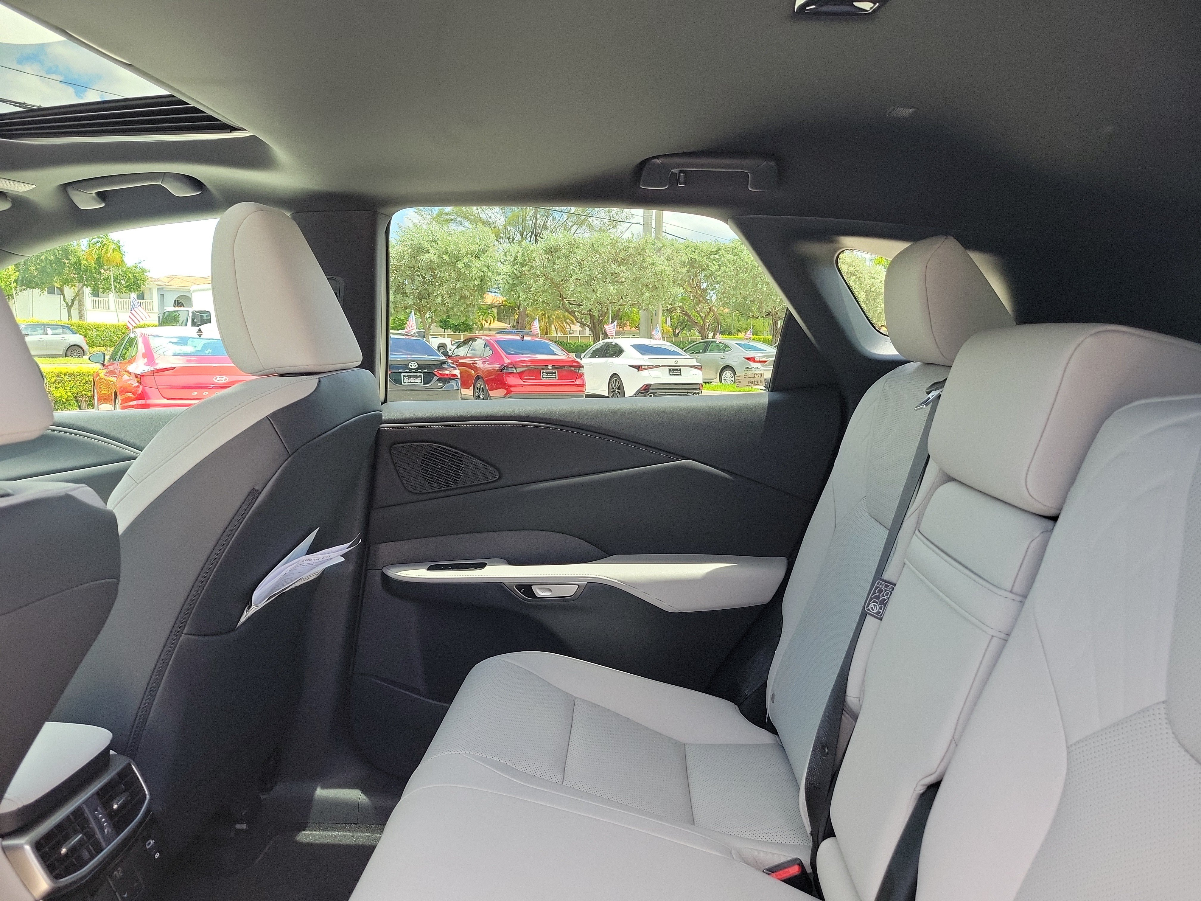 Used 2026 Lexus RX 350 Premium w/ Convenience Package FWD image 14