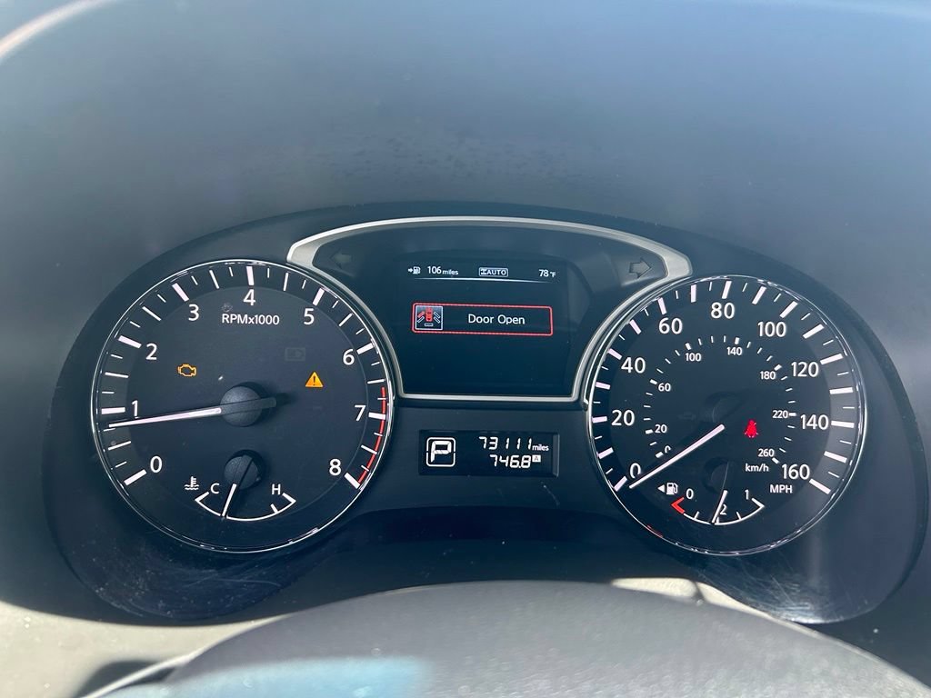 Used 2013 Nissan Pathfinder SL AWD/4WD image 17