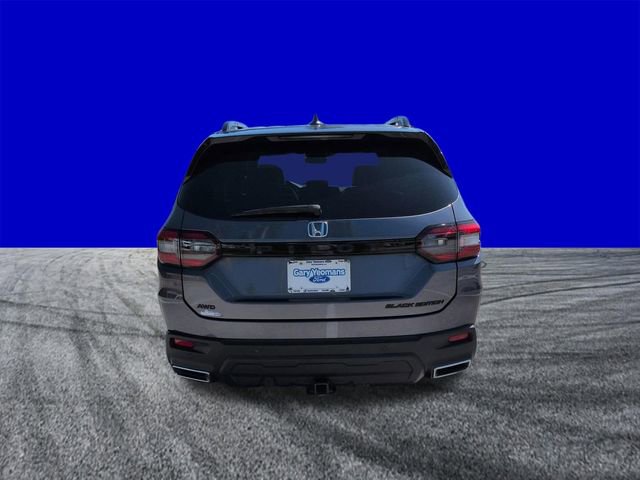 Used 2025 Honda Pilot Black Edition image 5