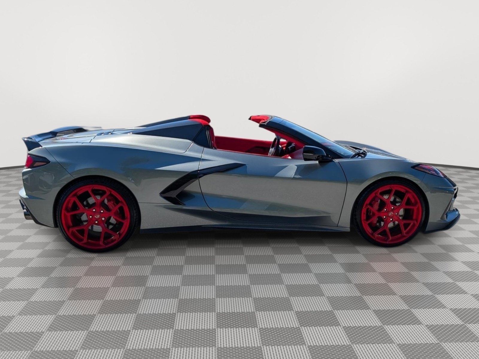 Used 2024 Chevrolet Corvette Stingray Premium Conv w/ Z51 Performance Package RWD image 6