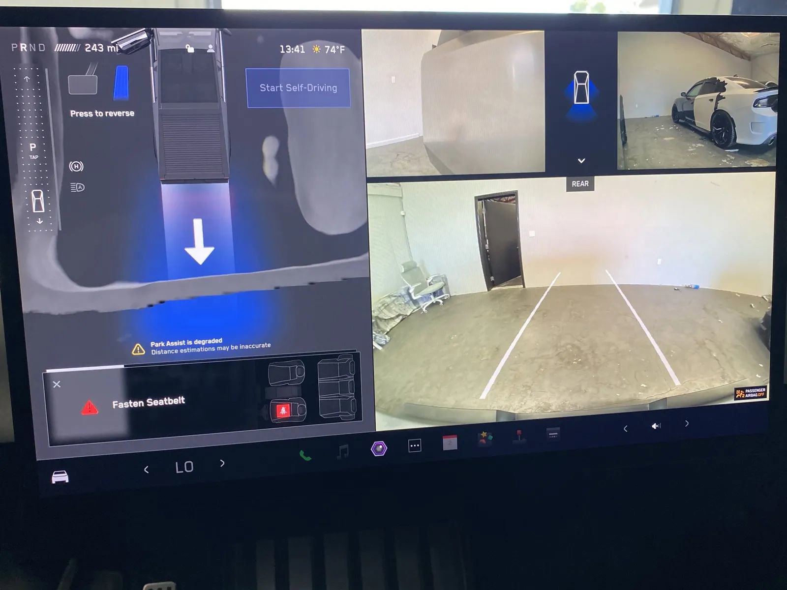 Used 2024 Tesla Cybertruck AWD Crew Cab image 16