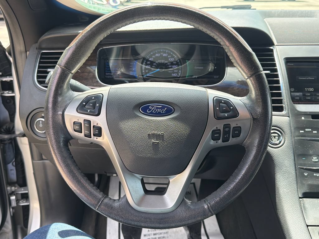 Used 2015 Ford Taurus Limited FWD image 17