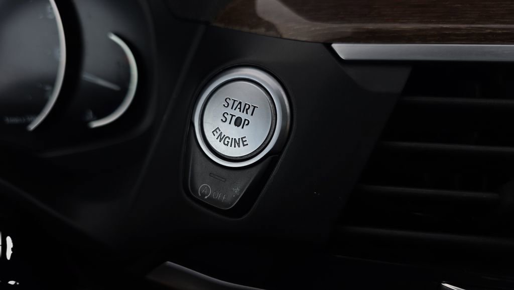 Used 2021 BMW X3 sDrive30i w/ Convenience Package RWD image 27