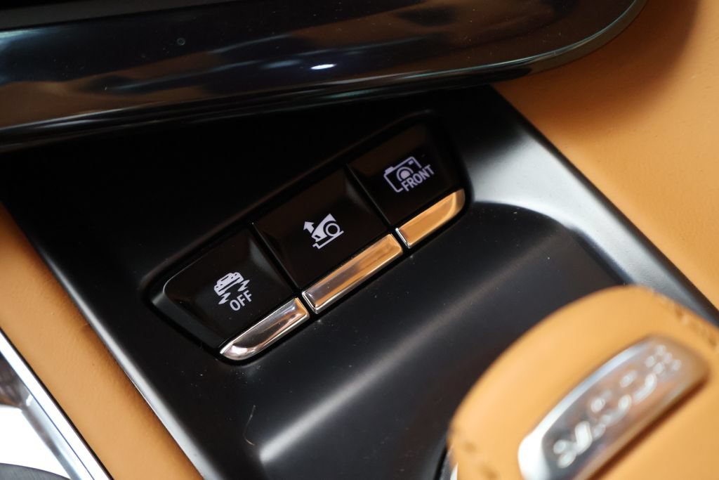 Used 2025 Chevrolet Corvette E-Ray w/ Stealth Interior Trim Package AWD/4WD image 39