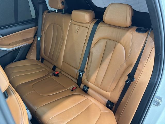 Used 2021 BMW X5 M50i w/ Executive Package image 16