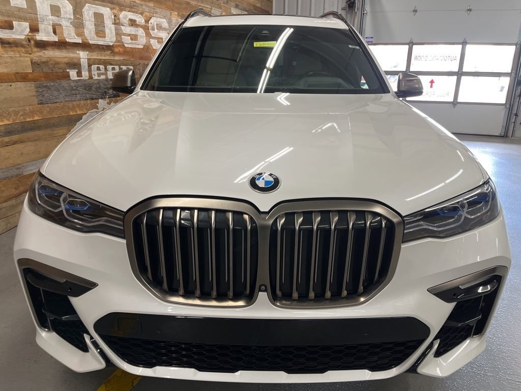 Used 2021 BMW X7 M50i w/ Executive Package image 8
