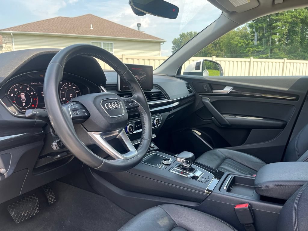Used 2018 Audi Q5 2.0T Premium Plus w/ Premium Plus Package AWD/4WD image 19