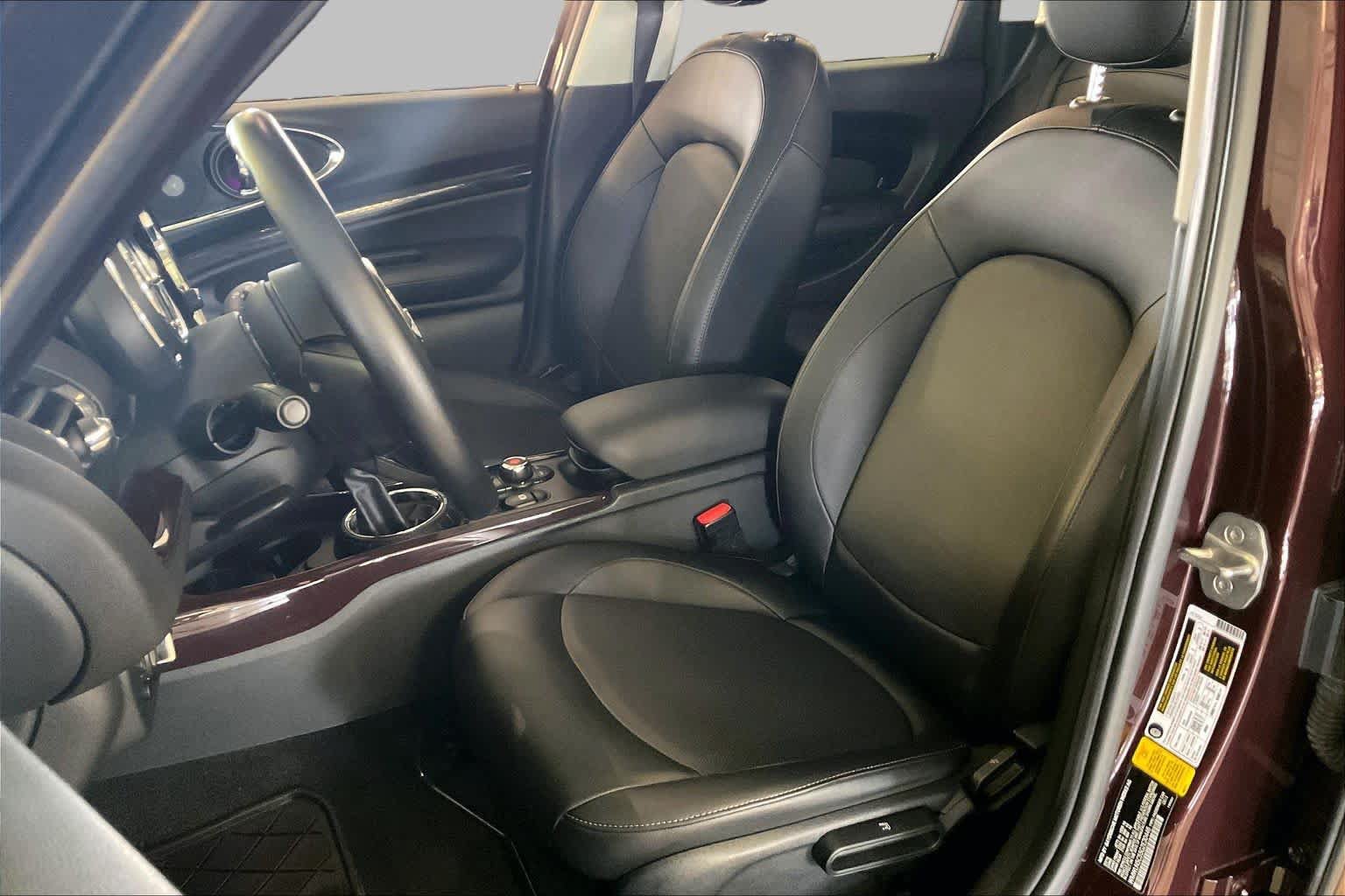 Used 2016 MINI Cooper Clubman FWD image 7