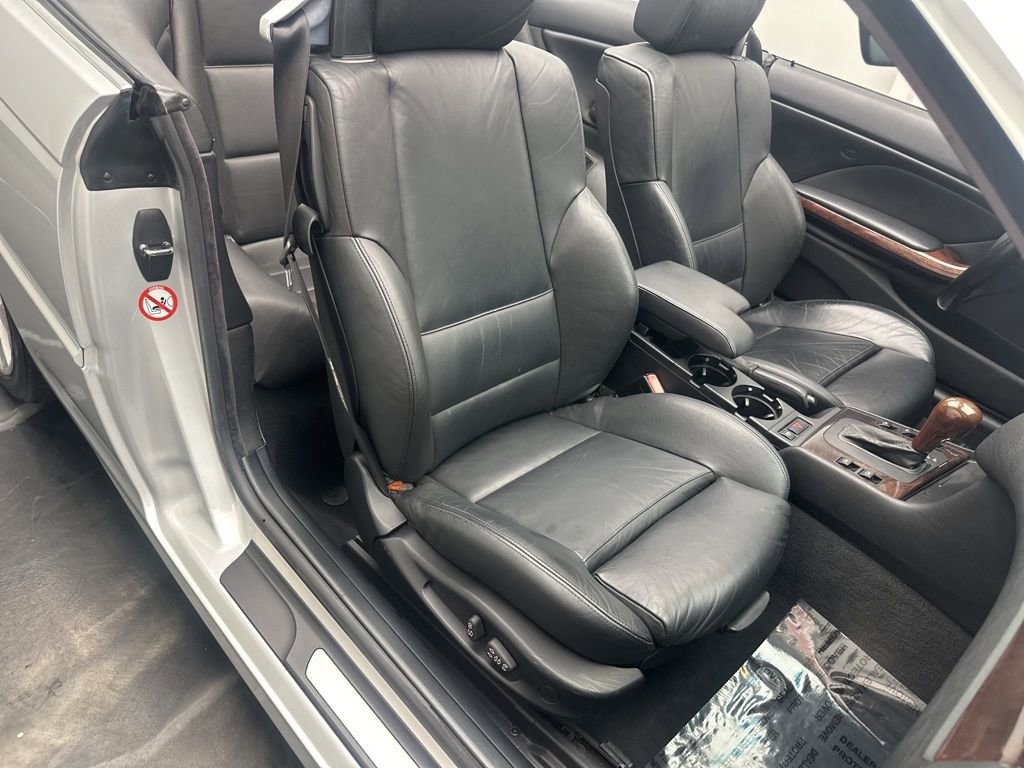 Used 2002 BMW 325Ci Convertible image 7