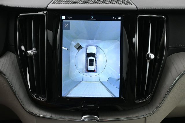 Used 2023 Volvo XC60 B6 Ultimate w/ Climate Package AWD/4WD image 21
