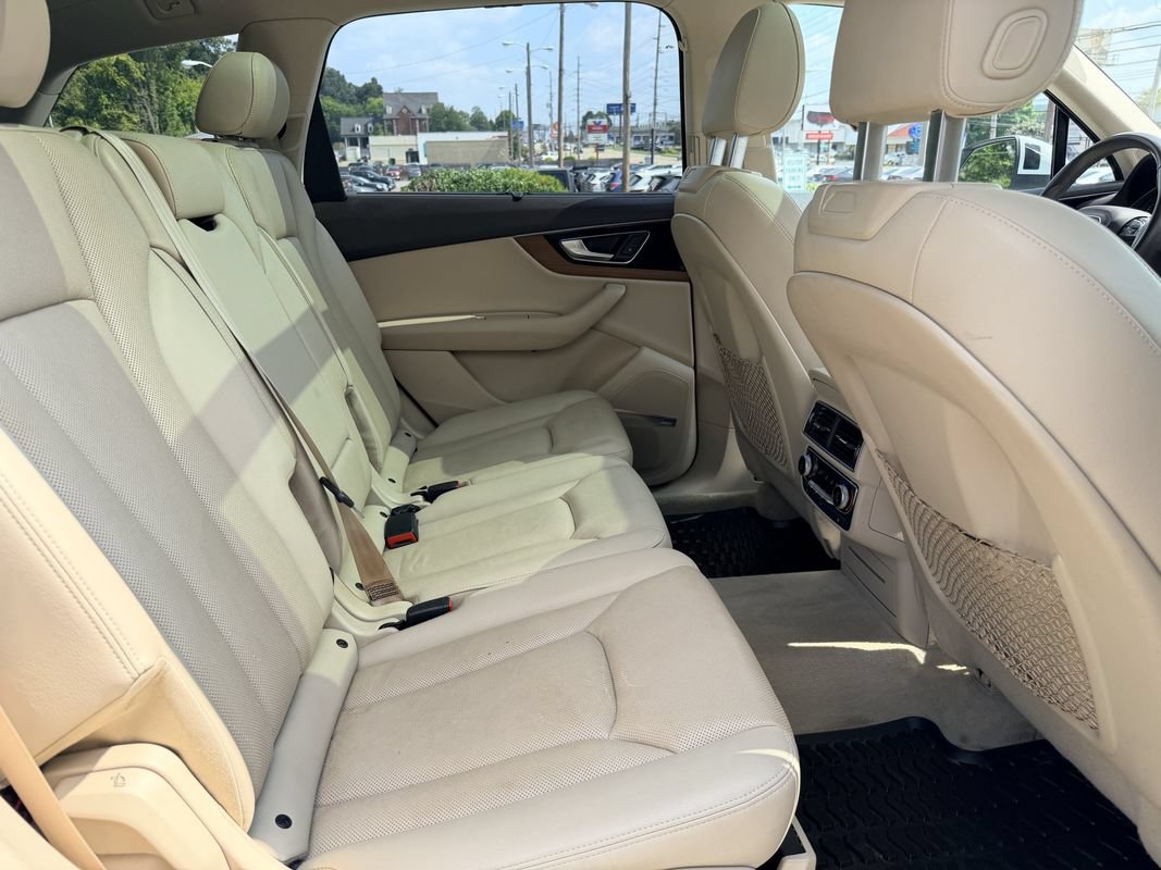Used 2017 Audi Q7 2.0T Premium Plus AWD/4WD image 16