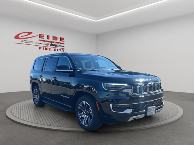 Used 2023 Jeep Wagoneer Series II AWD/4WD image 12