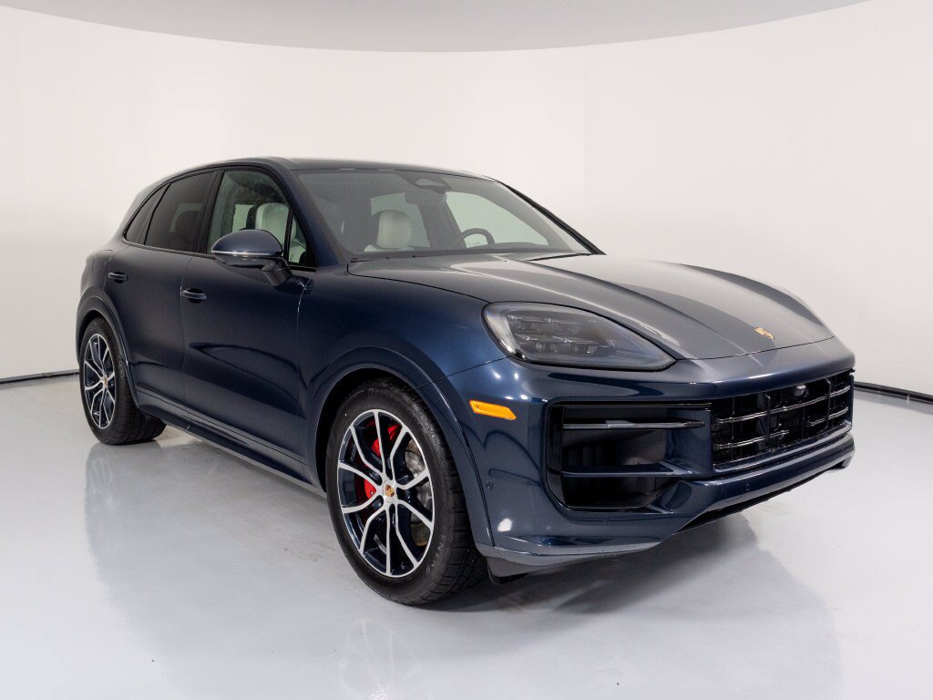 New 2026 Porsche Cayenne GTS AWD/4WD image 12