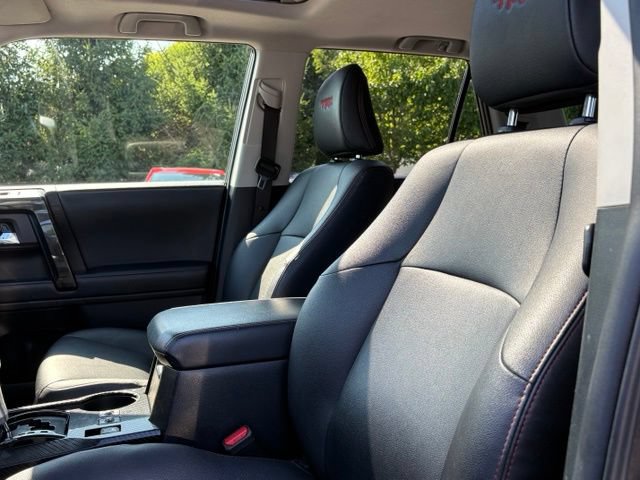 Used 2022 Toyota 4Runner TRD Off-Road Premium w/ Moonroof Package AWD/4WD image 30