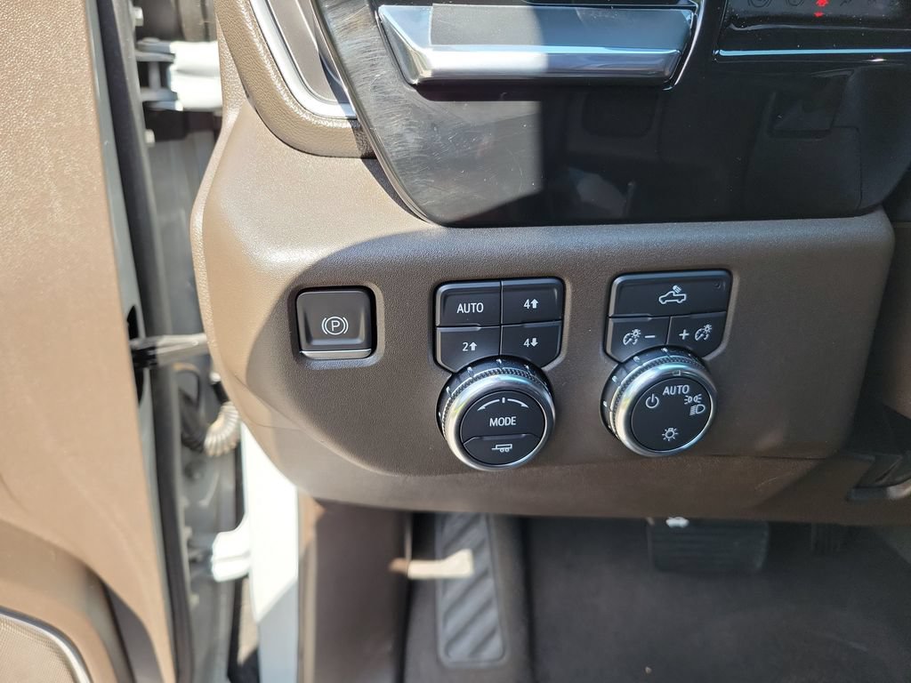 Used 2024 GMC Sierra 1500 SLE w/ Preferred Package AWD/4WD image 26