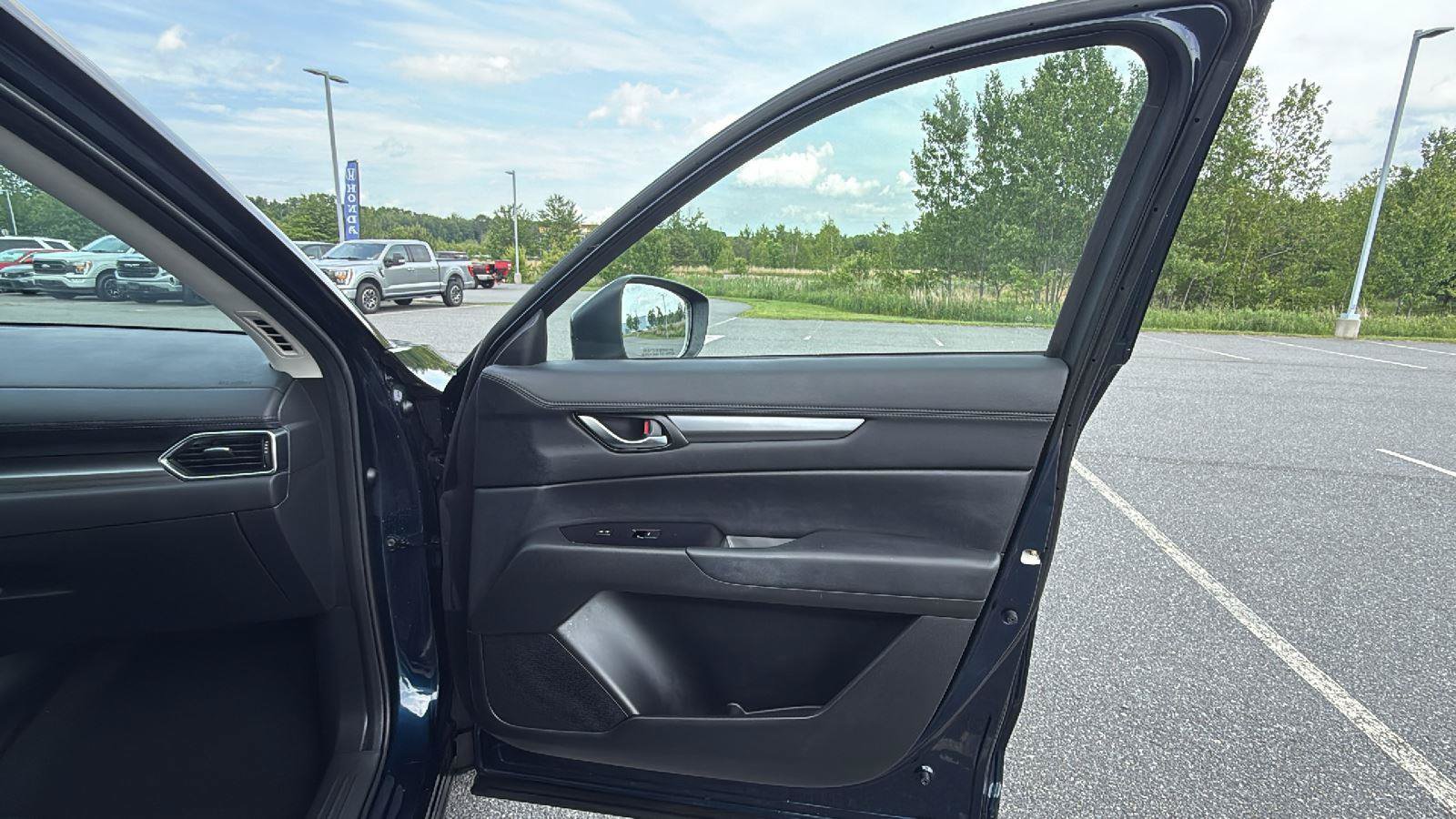 Used 2020 MAZDA CX-5 Touring AWD/4WD image 16