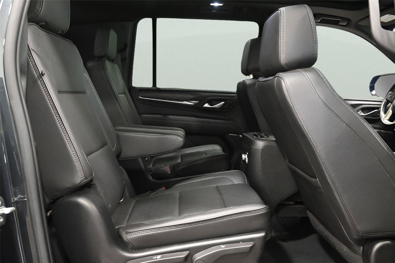 Used 2022 GMC Yukon XL Denali AWD/4WD image 19