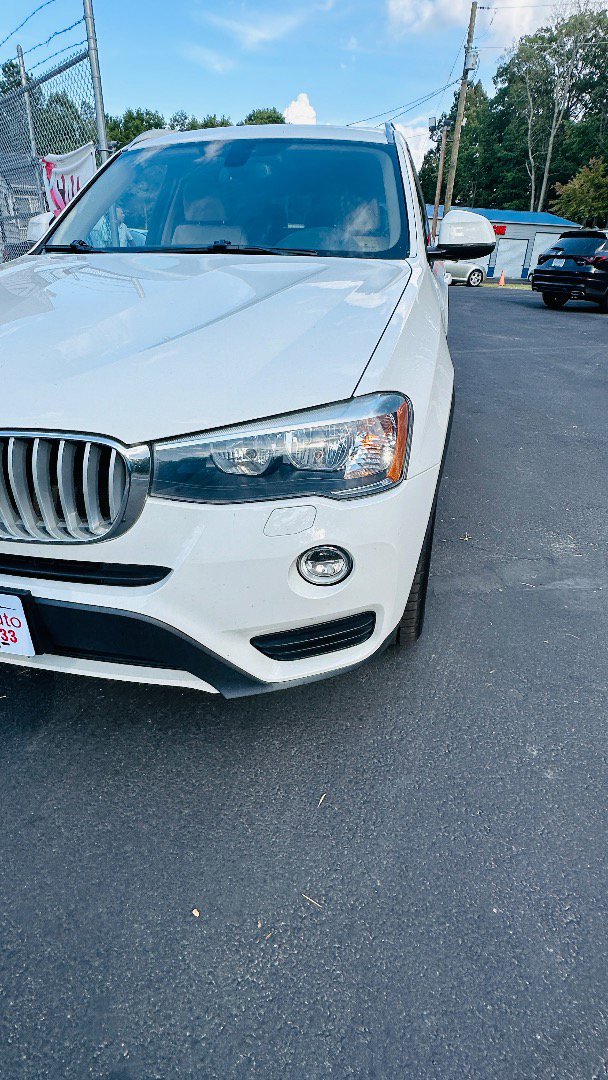 Used 2017 BMW X3 sDrive28i image 11