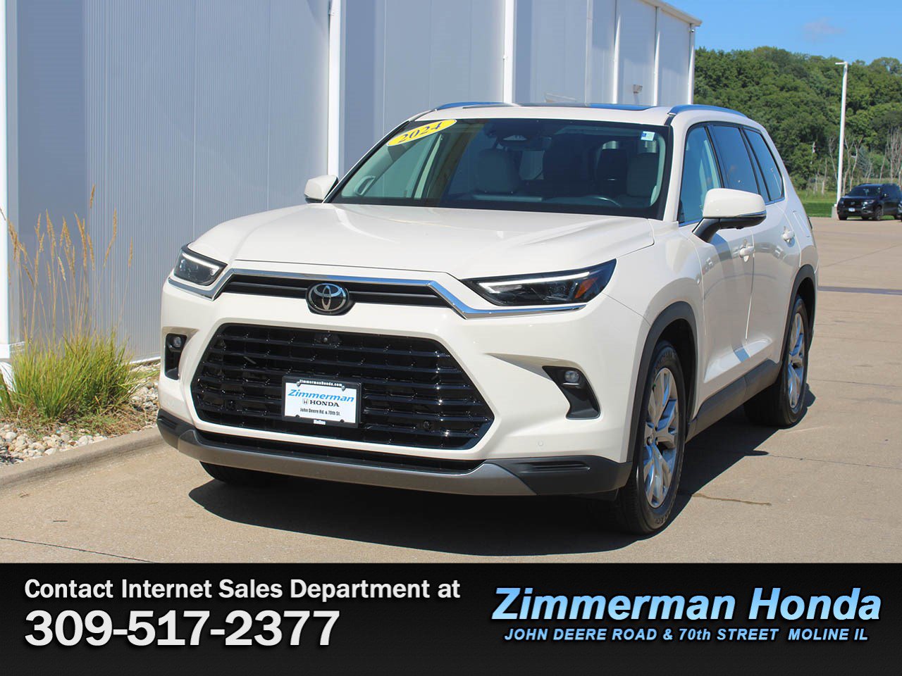 Used 2024 Toyota Grand Highlander AWD image 26