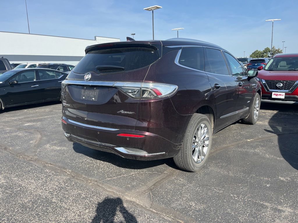Used 2023 Buick Enclave Avenir w/ Avenir Technology Package AWD/4WD image 4