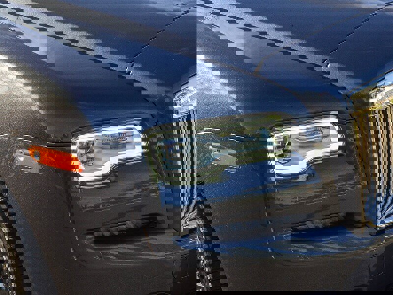 Used 2019 Rolls-Royce Dawn image 10