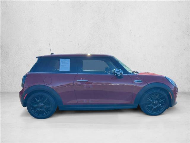 Used 2018 MINI Cooper 2-Door Hardtop image 4