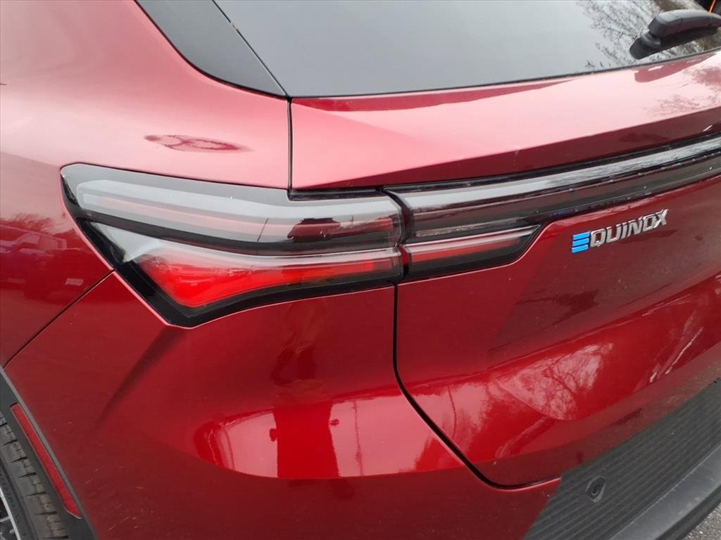 New 2026 Chevrolet Equinox EV LT image 8