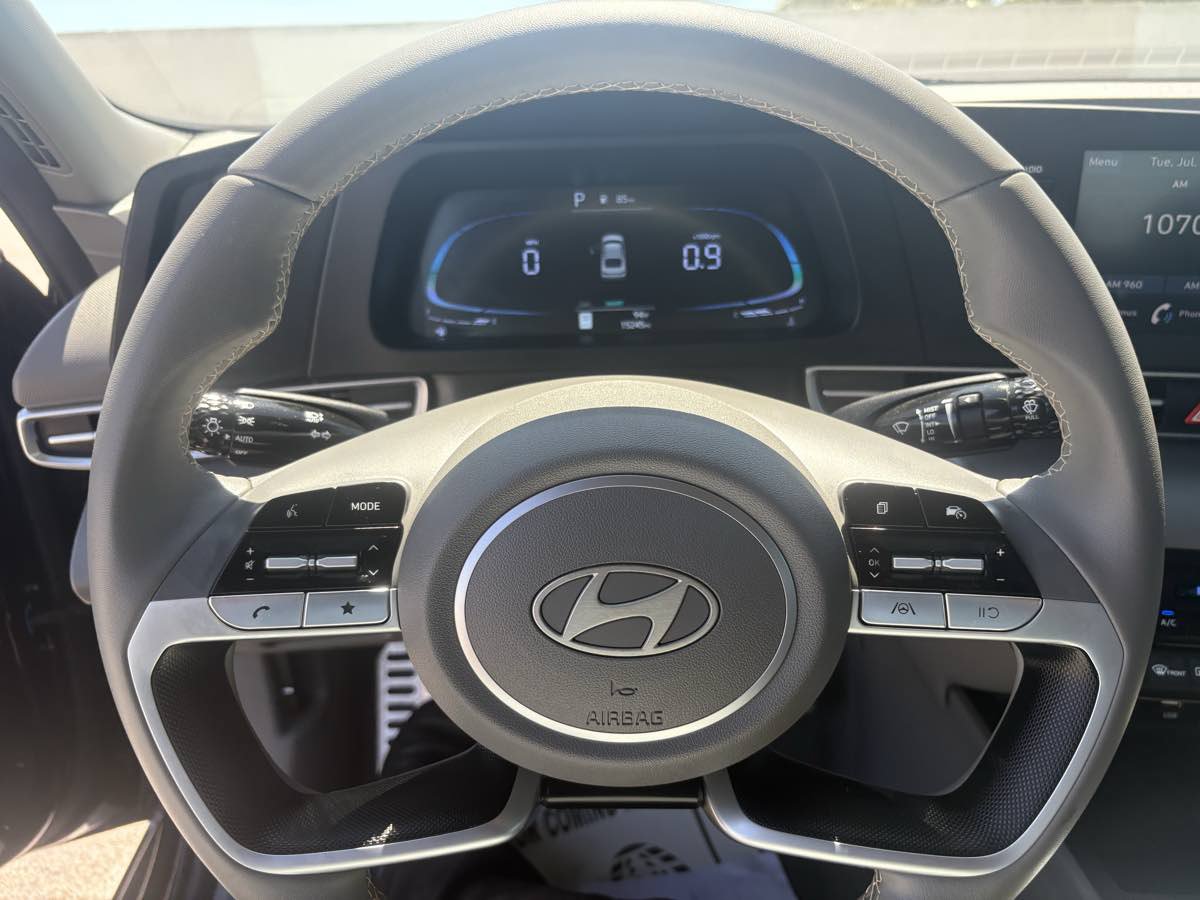 Used 2026 Hyundai Elantra Sport FWD image 20