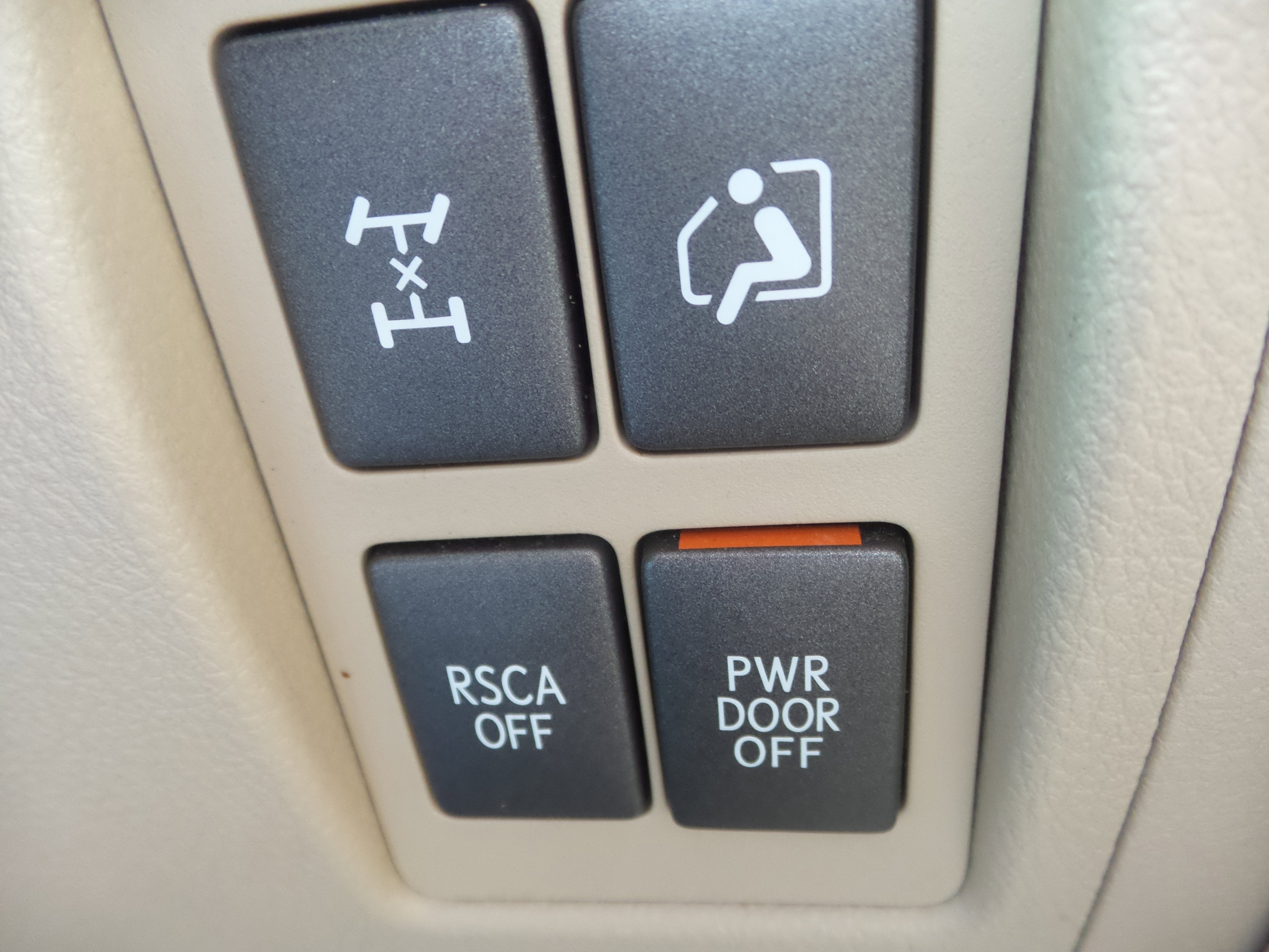 Used 2011 Lexus LX 570 4WD image 19