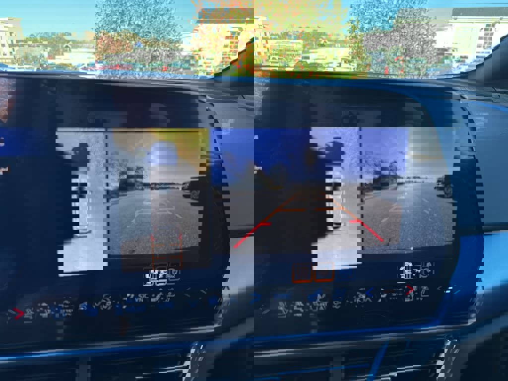 New 2026 Chevrolet Equinox EV LT image 12