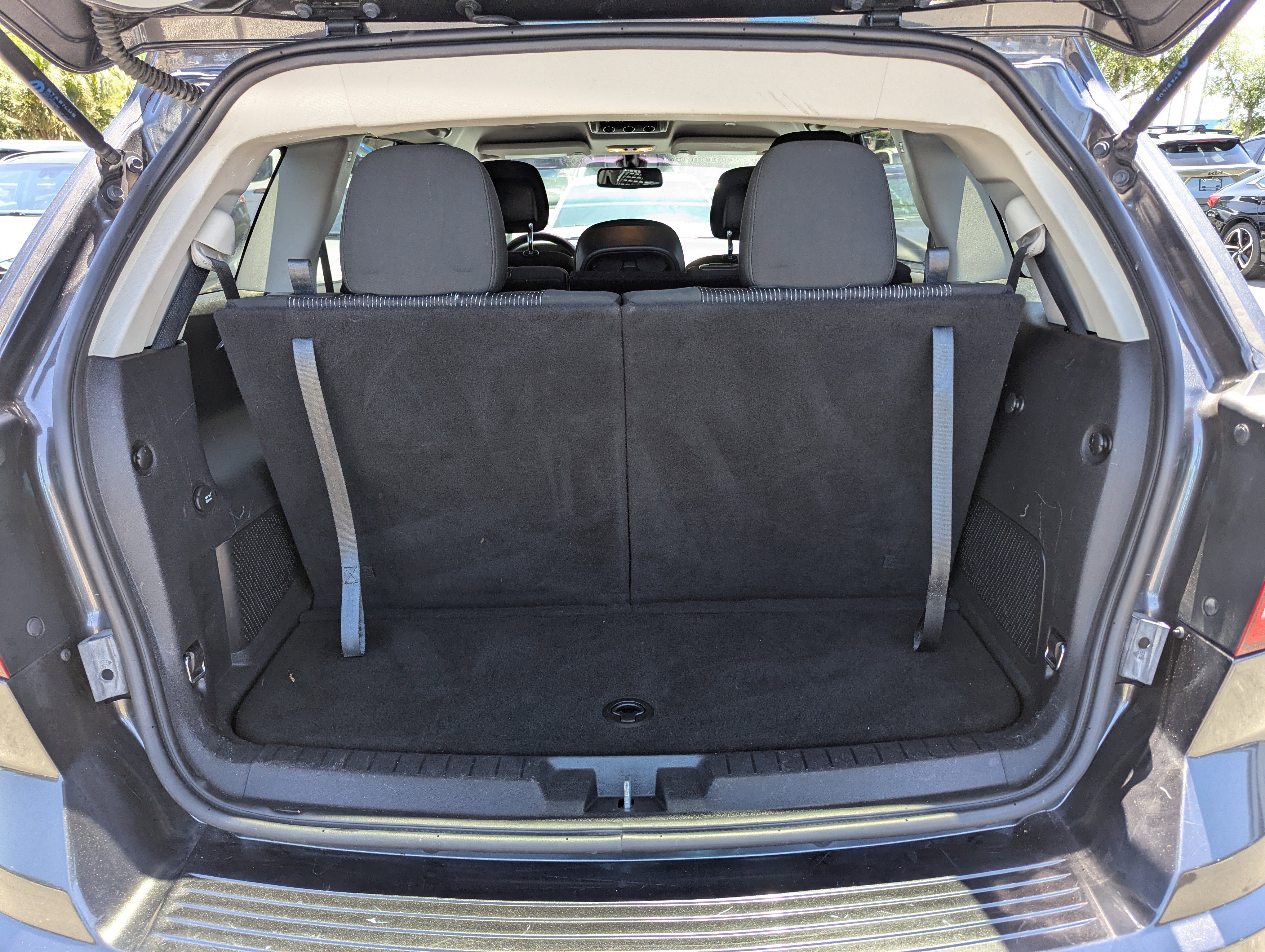 Used 2020 Dodge Journey SE w/ SE Popular Equipment Group image 10