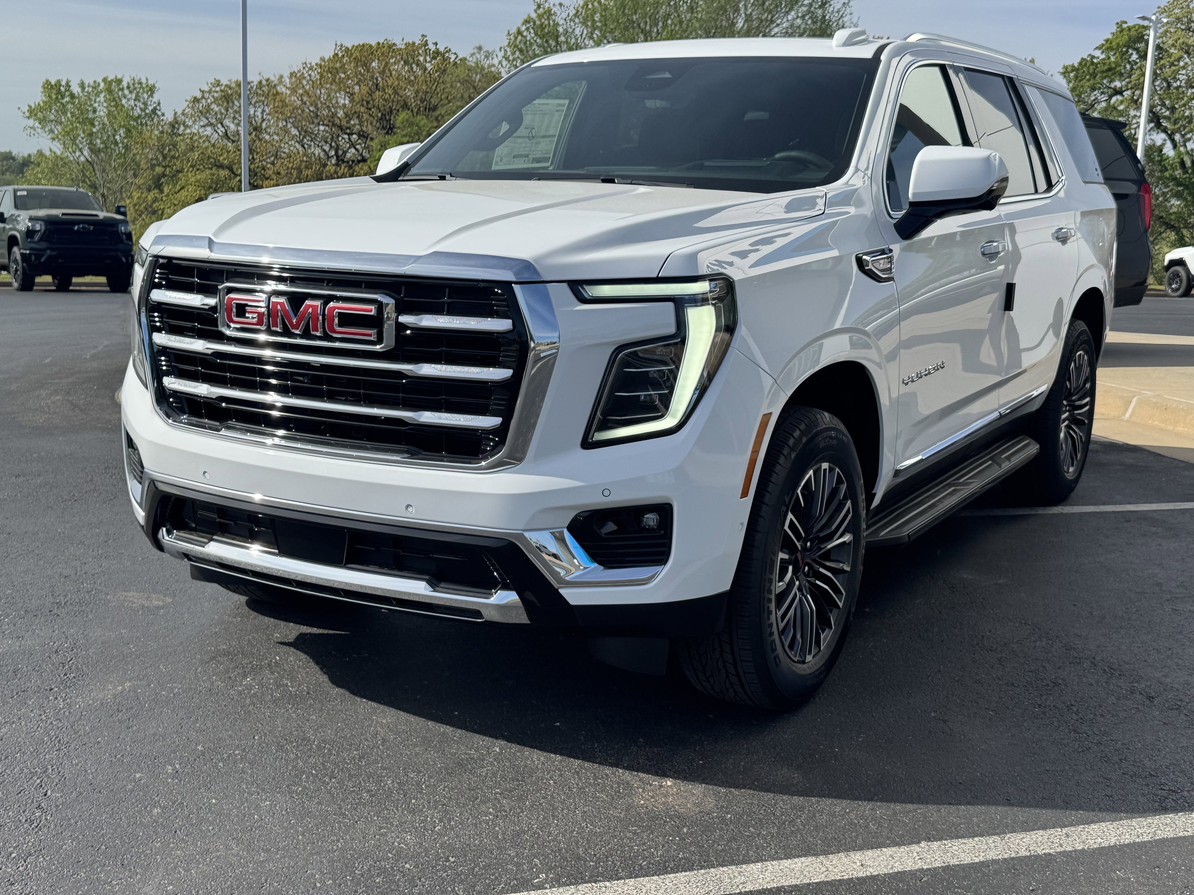 New 2026 GMC Yukon Elevation image 2