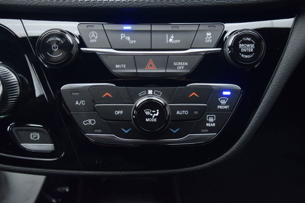 New 2026 Chrysler Pacifica Select w/ S Appearance Package FWD image 21