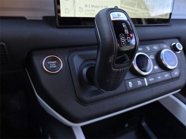 Used 2025 Land Rover Defender 110 S image 24