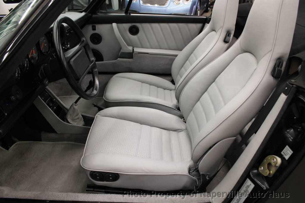Used 1988 Porsche 911 Carrera RWD image 16