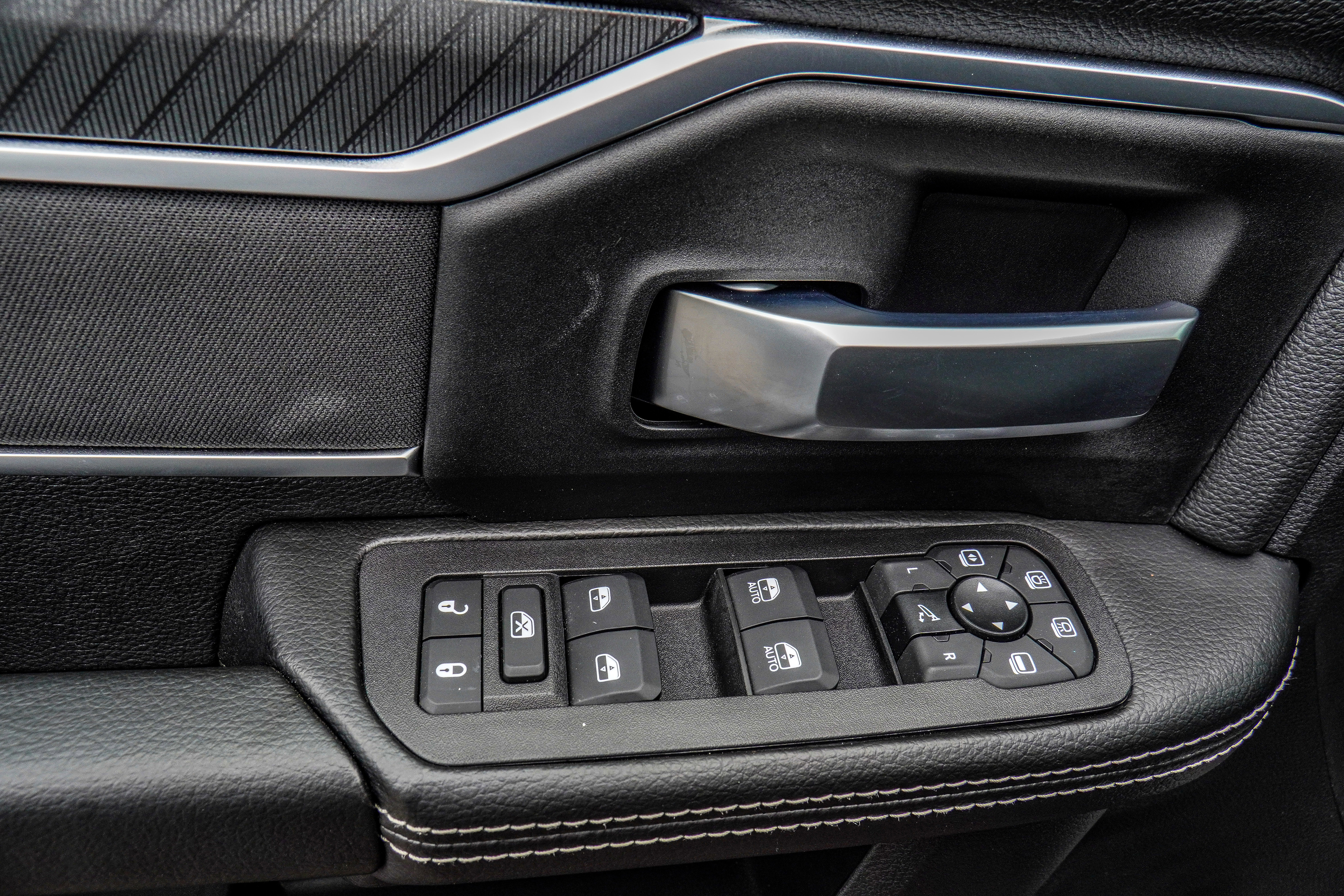 Used 2025 RAM 2500 Big Horn image 17