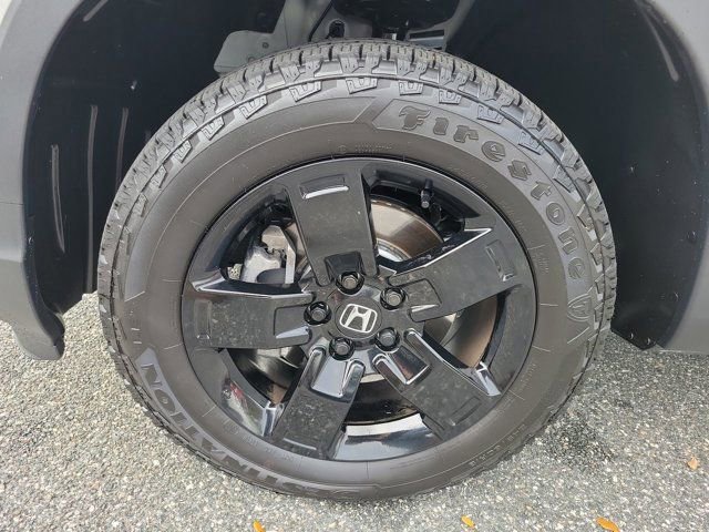 Used 2025 Honda Ridgeline Black Edition image 17