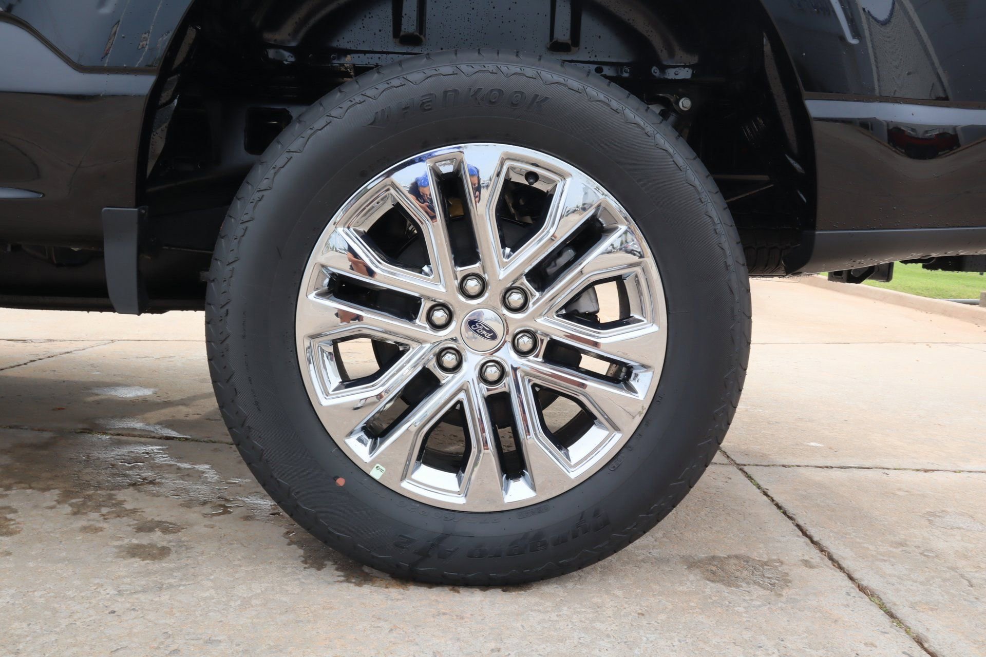 New 2025 Ford F150 Lariat w/ Equipment Group 501A Mid image 20