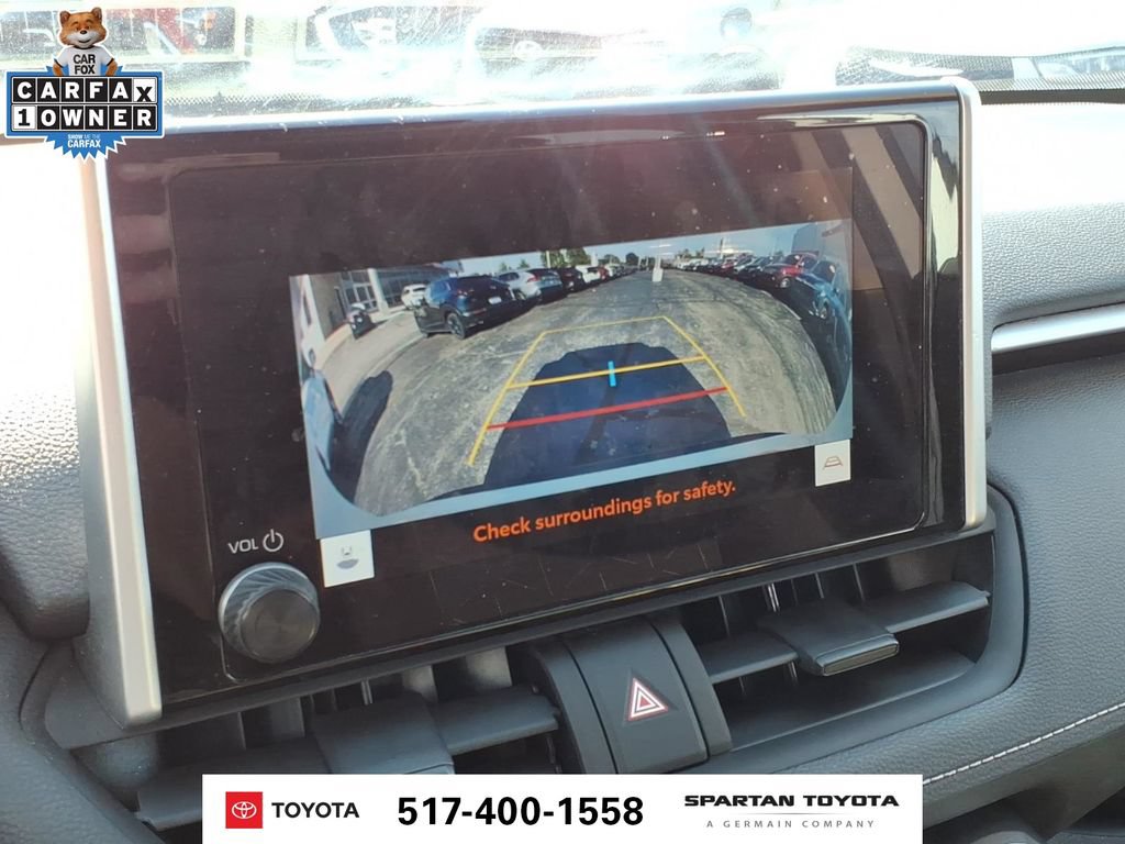 Used 2024 Toyota RAV4 XLE FWD image 25