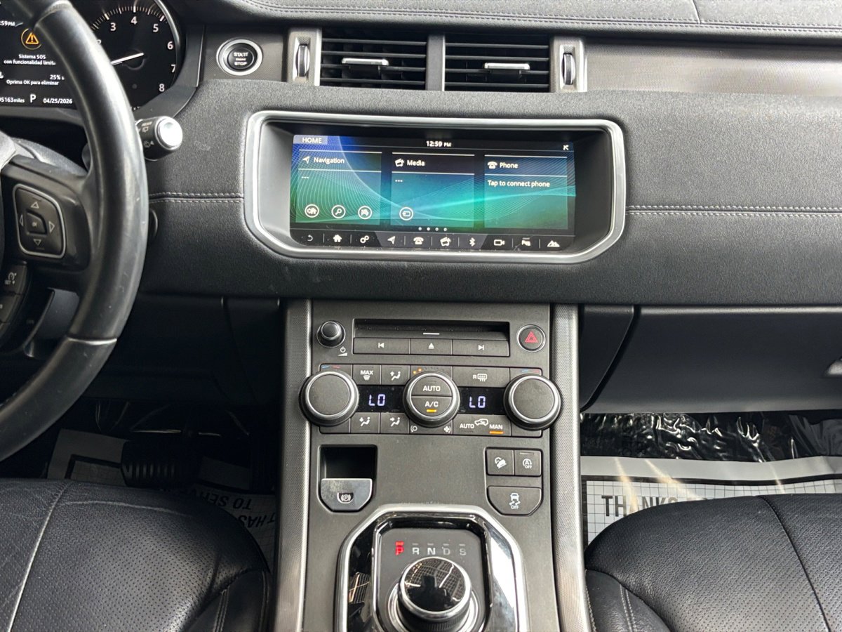 Used 2019 Land Rover Range Rover Evoque SE Premium AWD/4WD image 3